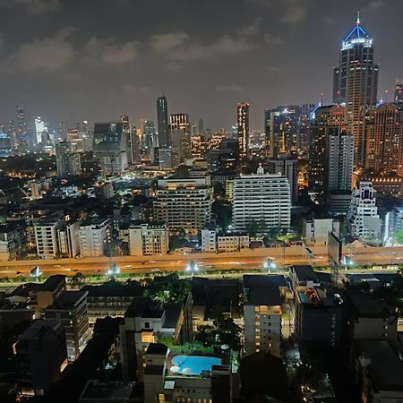Affordable Serviced Apartments In Nana Omni Tower - Prime Sukhumvit Location Bangkok Exterior foto