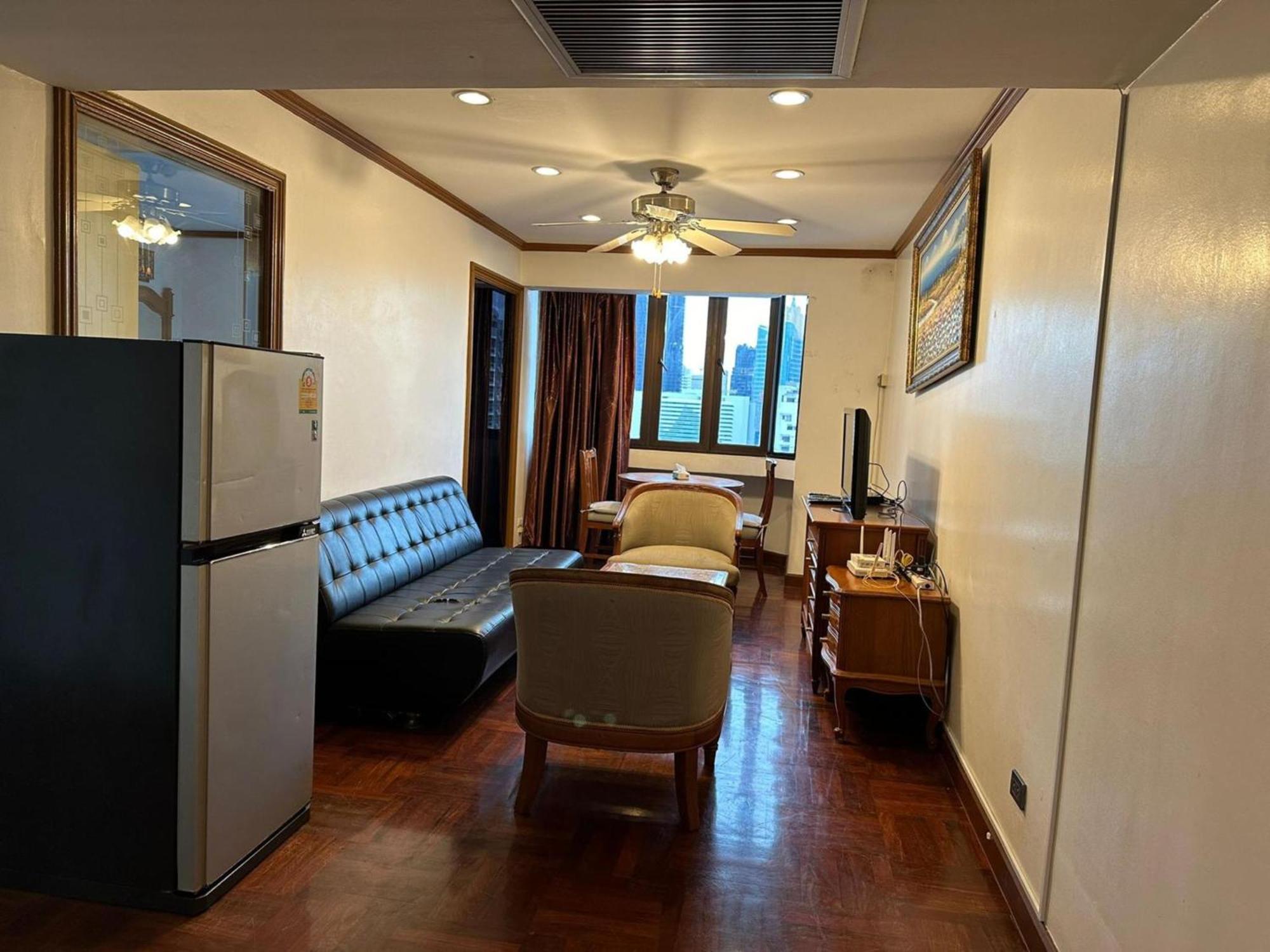 Affordable Serviced Apartments In Nana Omni Tower - Prime Sukhumvit Location Bangkok Exterior foto