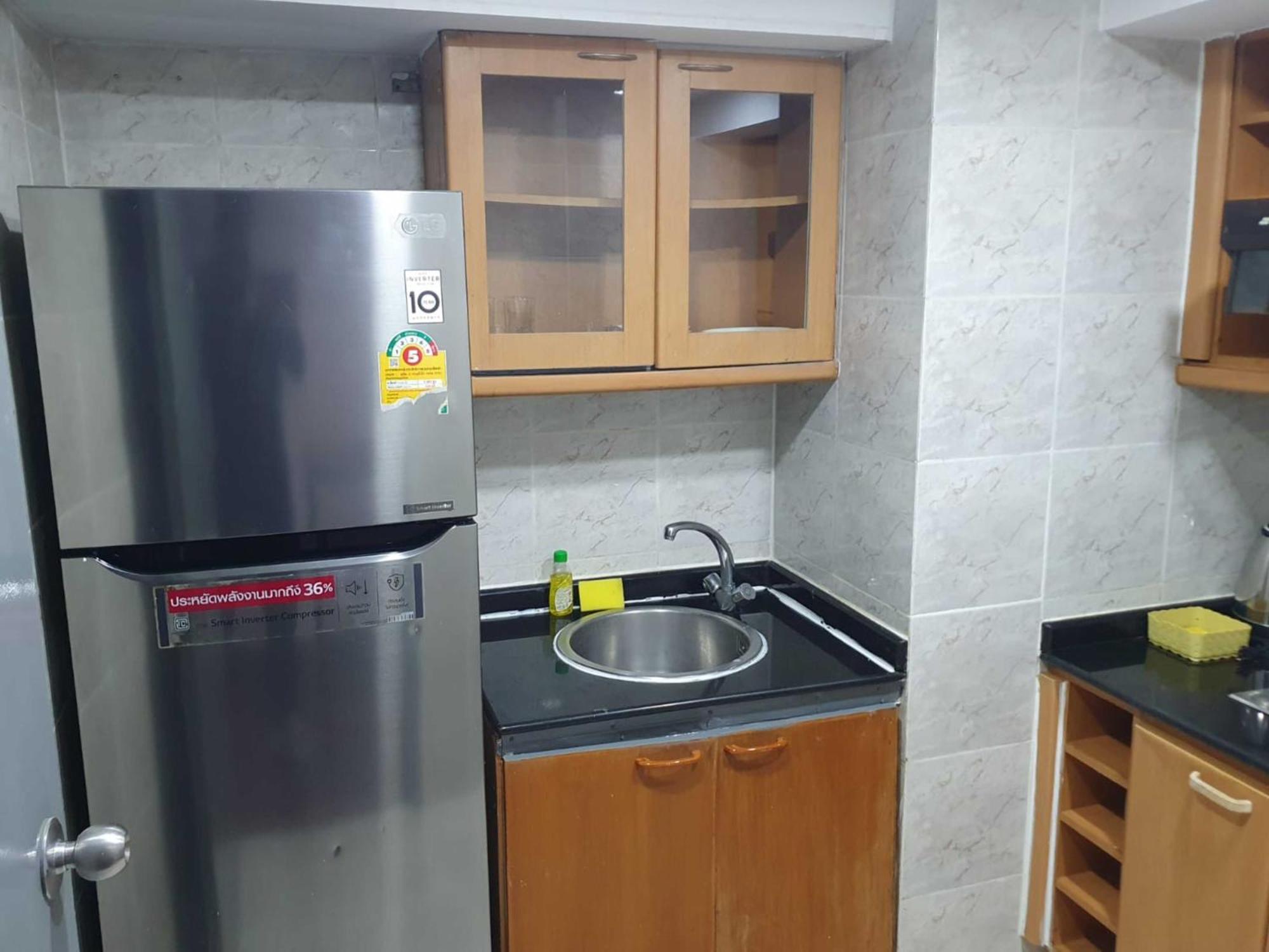 Affordable Serviced Apartments In Nana Omni Tower - Prime Sukhumvit Location Bangkok Exterior foto