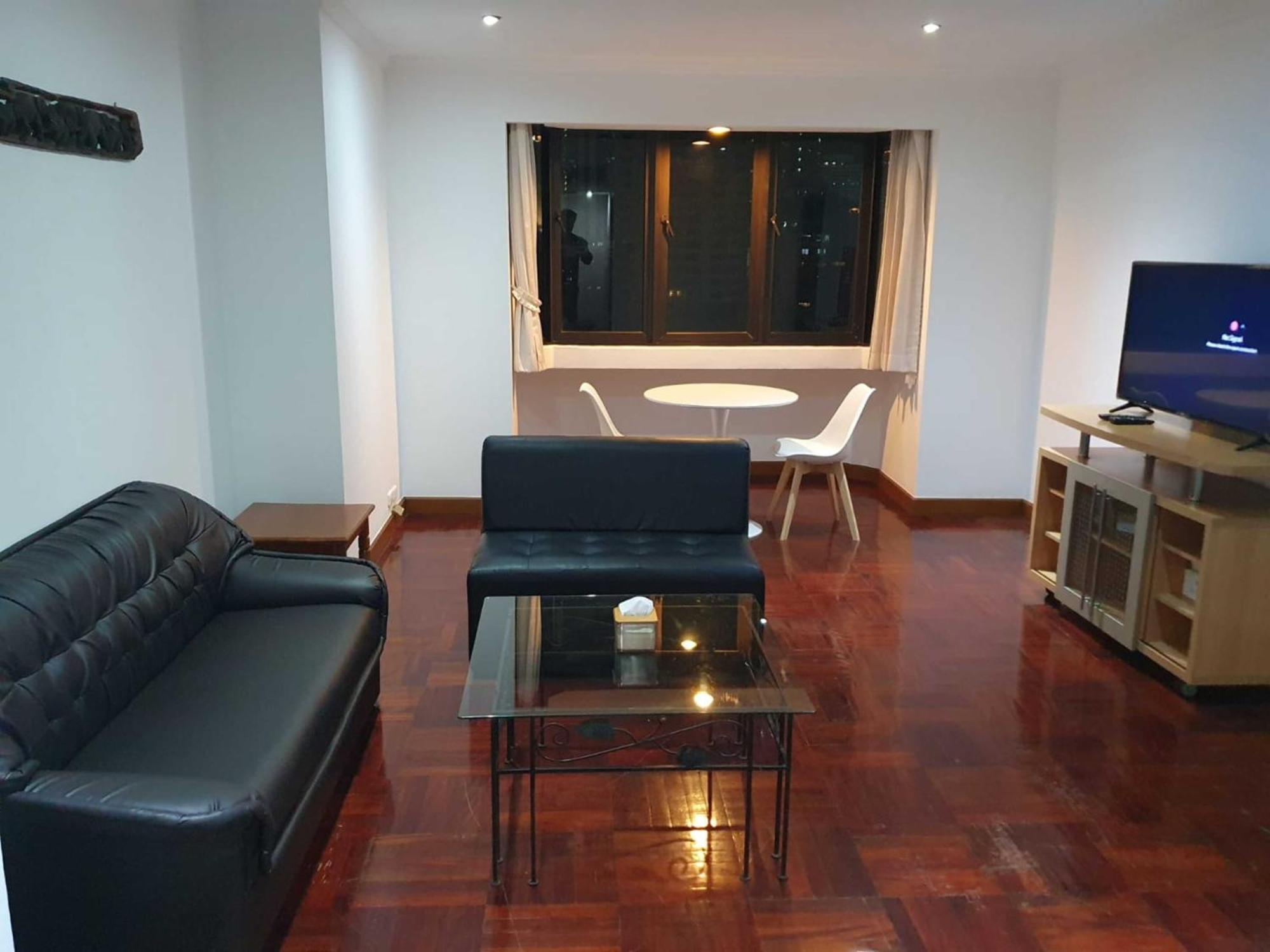 Affordable Serviced Apartments In Nana Omni Tower - Prime Sukhumvit Location Bangkok Exterior foto